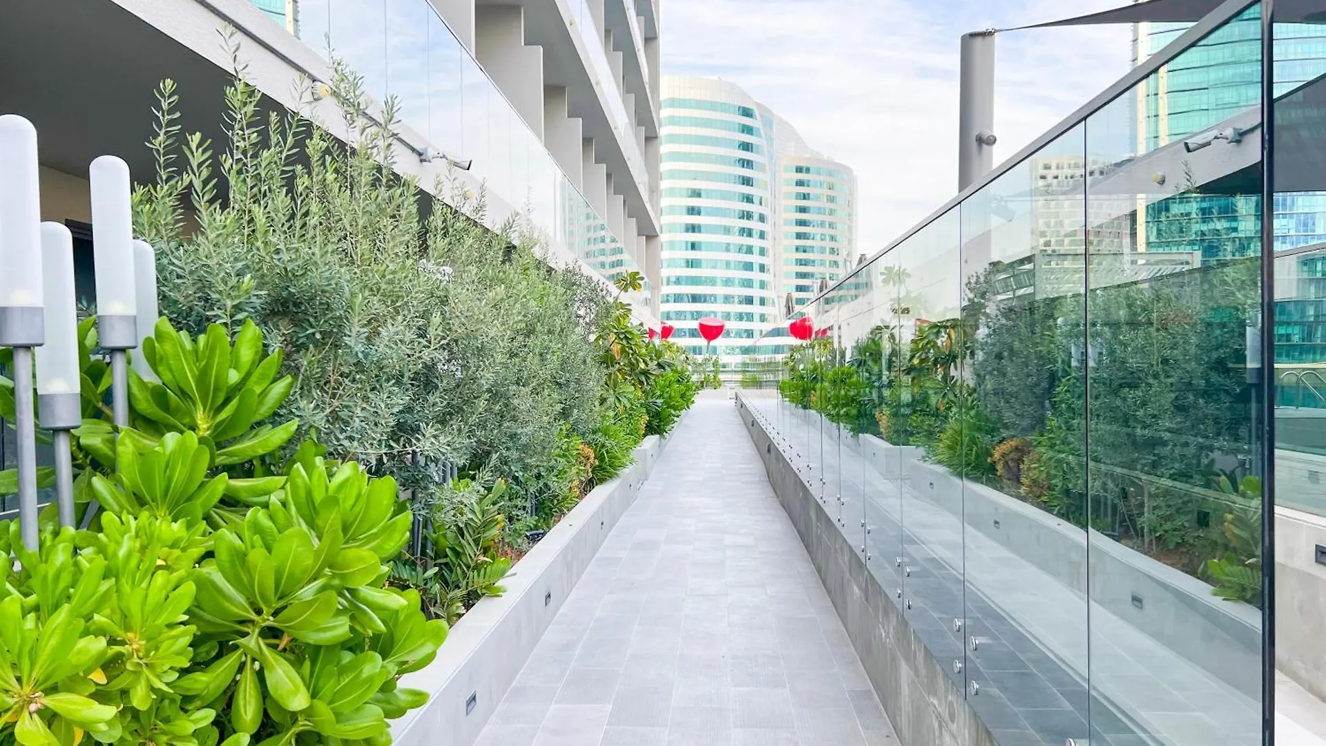 Mag318, Modern Studio Apartment With Great Amenities And Canal View, 5Min Walk To Dubai Mall