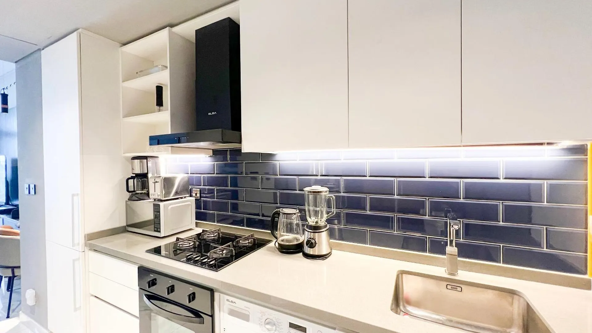 Mag318, Modern Studio Apartment With Great Amenities And Canal View, 5Min Walk To Dubai Mall